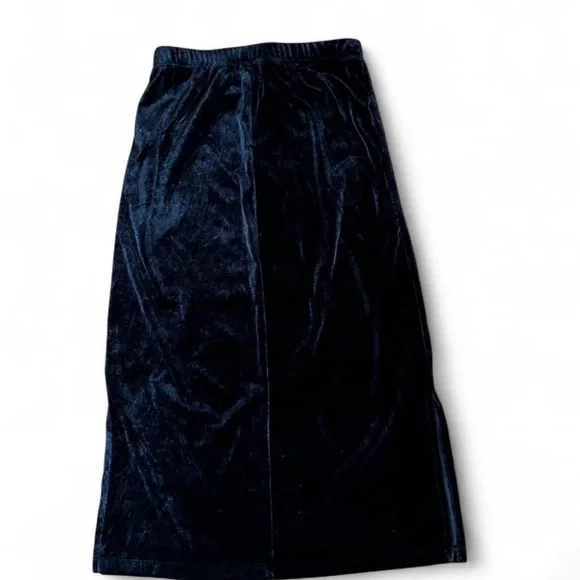 My Michelle Black Velvet Skirt with Floral Glitter Detailing - Picture 4 of 4